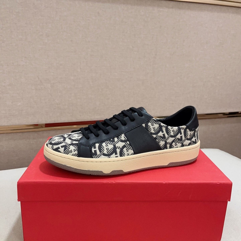 G*u*i casual shoes